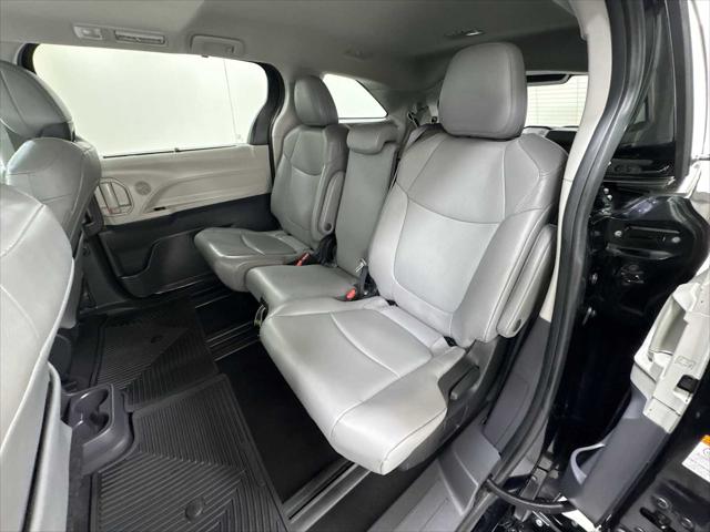 2022 Toyota Sienna XLE