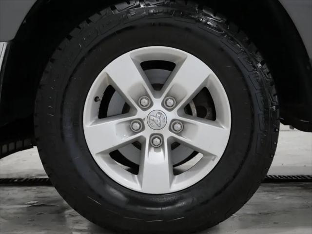 2022 Ram 1500 Classic SLT Crew Cab 4x2 57 Box
