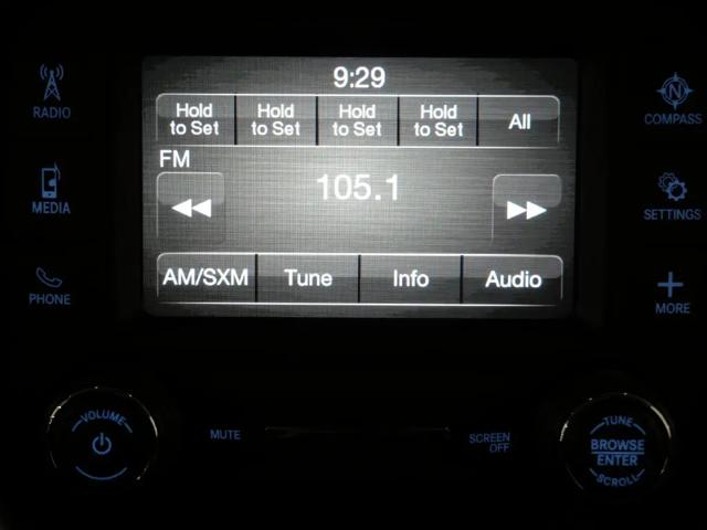 2022 Ram 1500 Classic SLT Crew Cab 4x2 57 Box