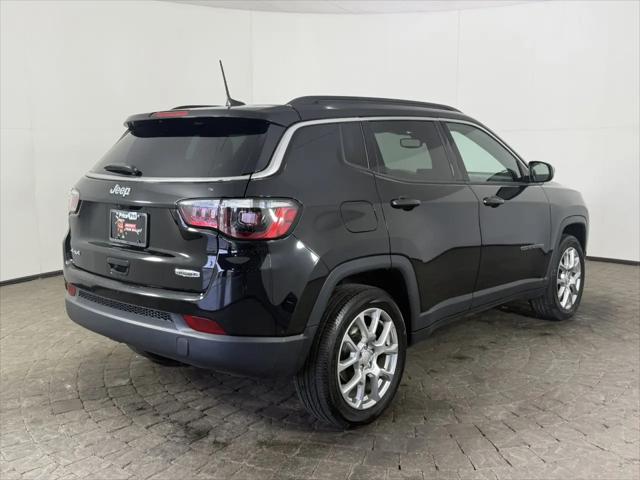 2024 Jeep Compass Latitude Lux FWD