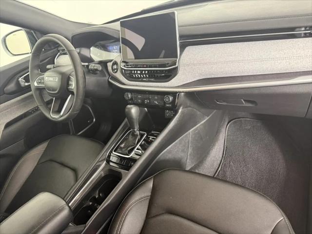2024 Jeep Compass Latitude Lux FWD
