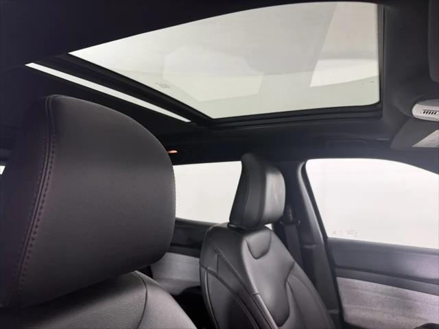 2024 Jeep Compass Latitude Lux FWD