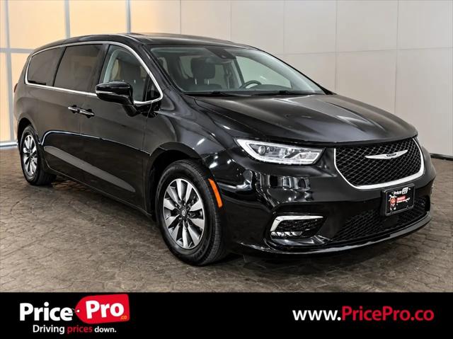 2023 Chrysler Pacifica Hybrid Touring L for sale in Maumee, OH