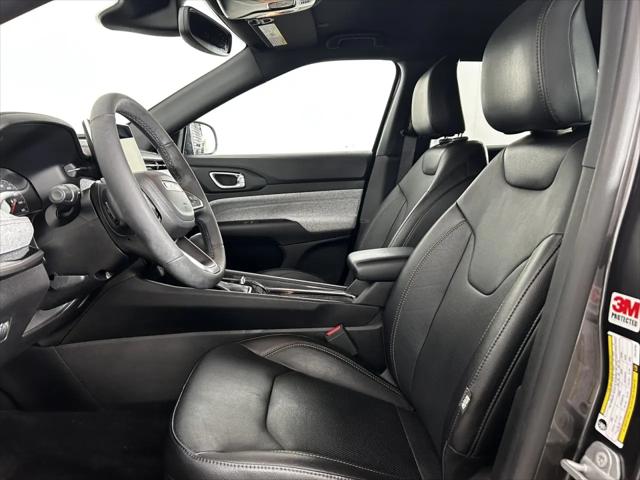2023 Jeep Compass Latitude Lux FWD