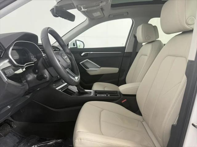 2025 Audi Q3 Premium 45 TFSI S line quattro Tiptronic