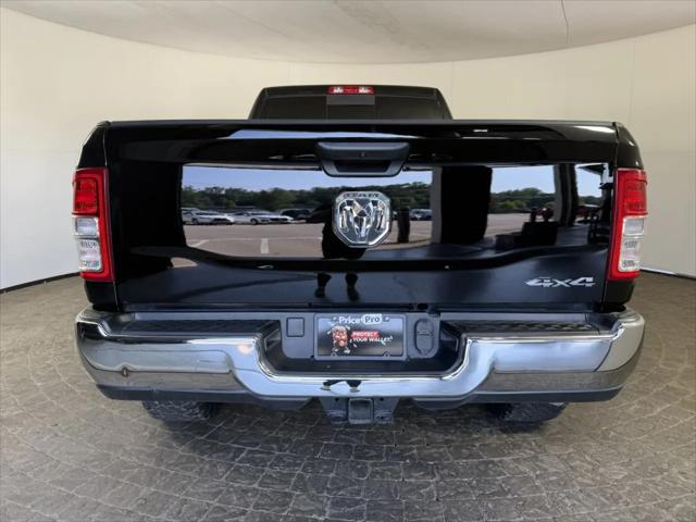 2022 Ram 3500 Tradesman Crew Cab 4x4 8 Box