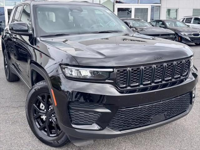 2025 Jeep Grand Cherokee Altitude 4x4 for sale in Inwood, NY