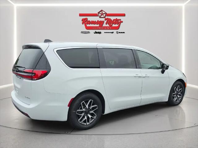2027 Chrysler Pacifica Limited