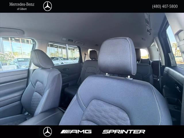 2024 Nissan Pathfinder SV FWD