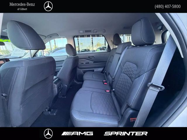 2024 Nissan Pathfinder SV FWD