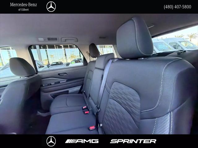 2024 Nissan Pathfinder SV FWD