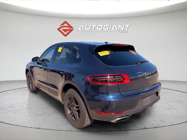 2017 Porsche Macan Macan