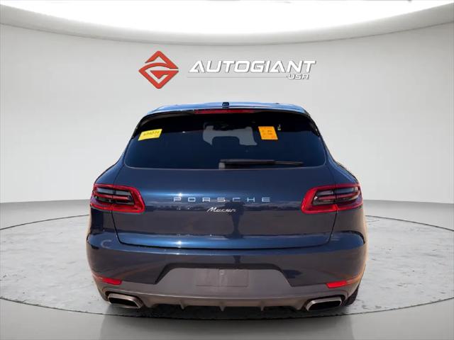 2017 Porsche Macan Macan