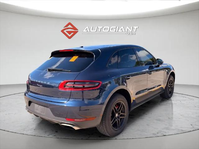 2017 Porsche Macan Macan