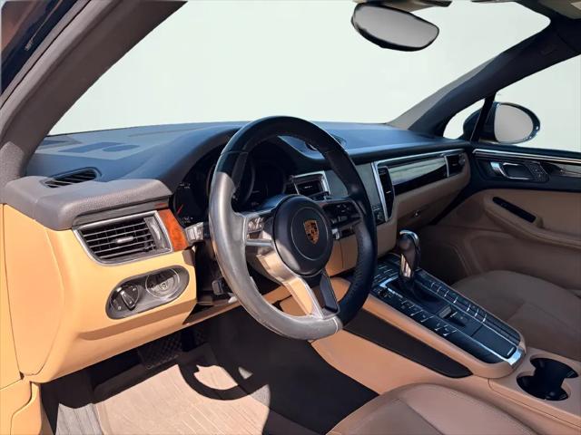 2017 Porsche Macan Macan