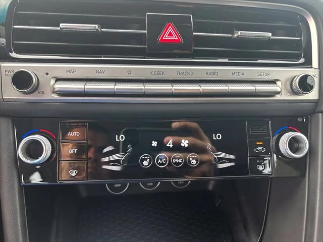 2026 Genesis G70 2.5T RWD