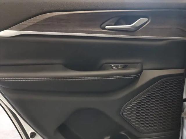 2023 Jeep Grand Cherokee Limited 4x2