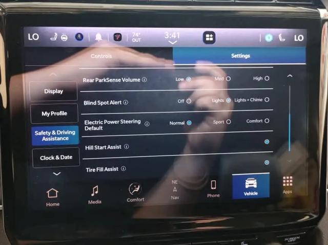 2023 Jeep Grand Cherokee Limited 4x2