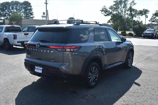 2025 Nissan Pathfinder SV 4WD