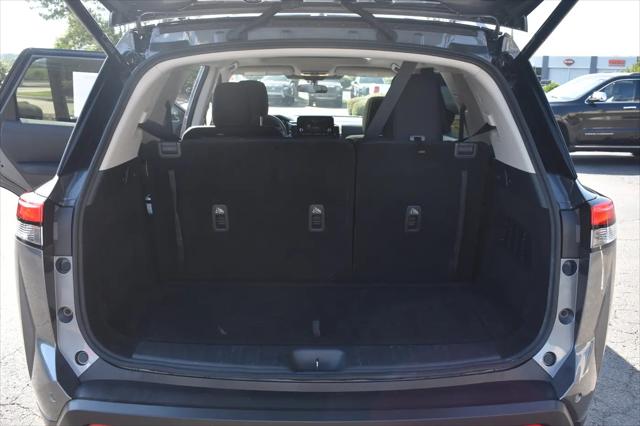 2025 Nissan Pathfinder SV 4WD