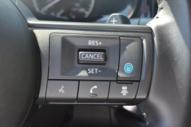 2025 Nissan Pathfinder SV 4WD