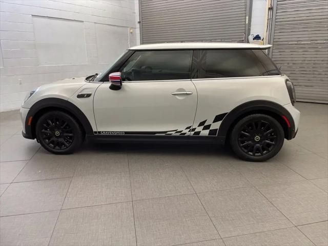2023 MINI SE Hardtop Cooper