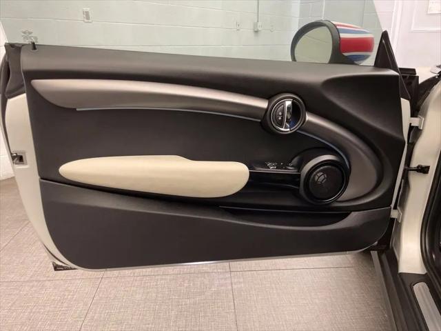 2023 MINI SE Hardtop Cooper
