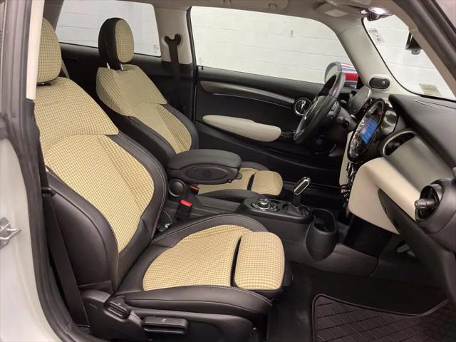 2023 MINI SE Hardtop Cooper