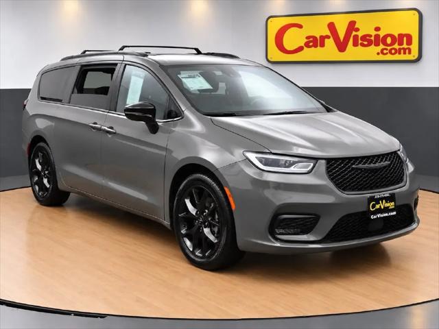 2025 Chrysler Pacifica Limited for sale in Maple Shade, NJ