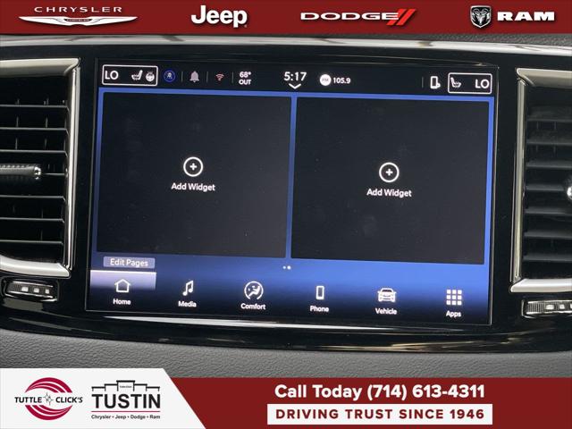2025 Chrysler Pacifica Select