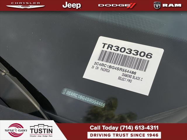 2025 Chrysler Pacifica Select