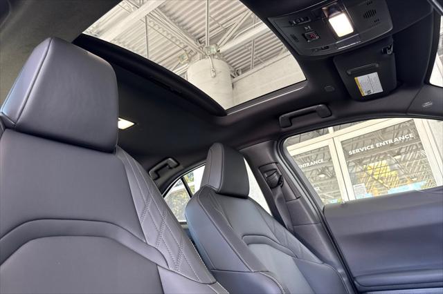 2026 Lexus 300 300h