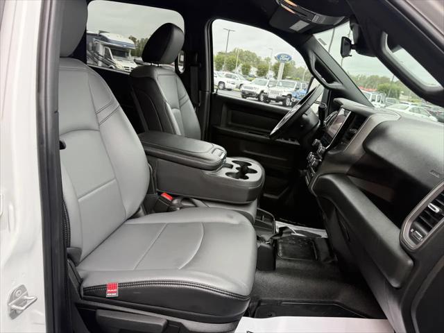 2025 Ram 3500 Tradesman/Big Horn