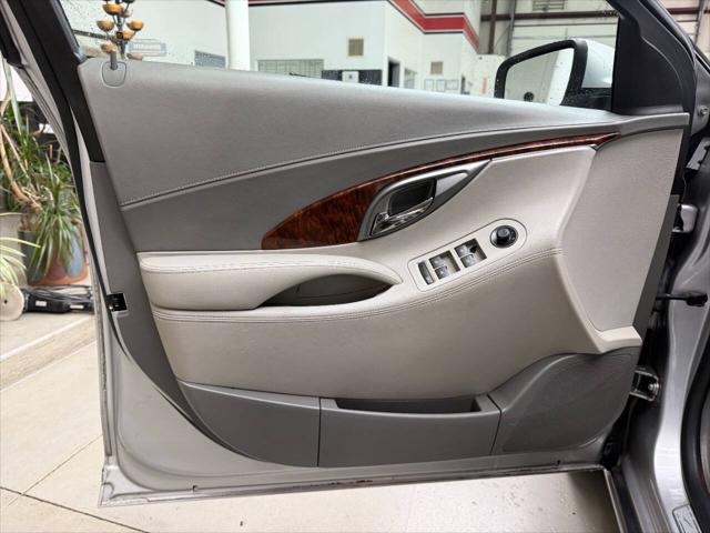2013 Buick LaCrosse Base 4dr Sedan