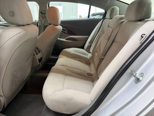 2013 Buick LaCrosse Base 4dr Sedan
