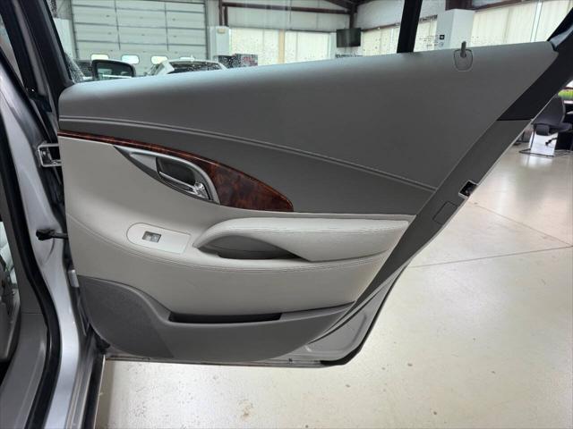 2013 Buick LaCrosse Base 4dr Sedan