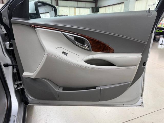 2013 Buick LaCrosse Base 4dr Sedan