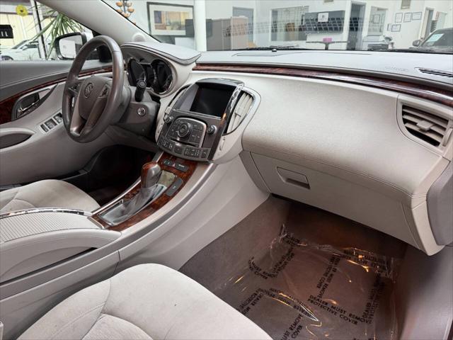 2013 Buick LaCrosse Base 4dr Sedan