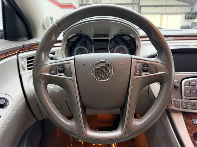2013 Buick LaCrosse Base 4dr Sedan