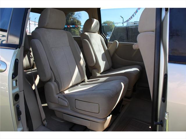 2005 Mazda MPV LX