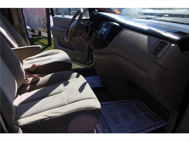 2005 Mazda MPV LX