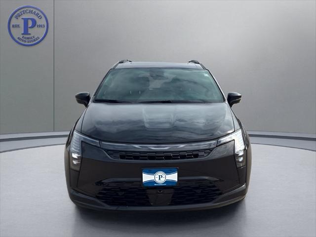 2027 Chrysler Pacifica Limited AWD