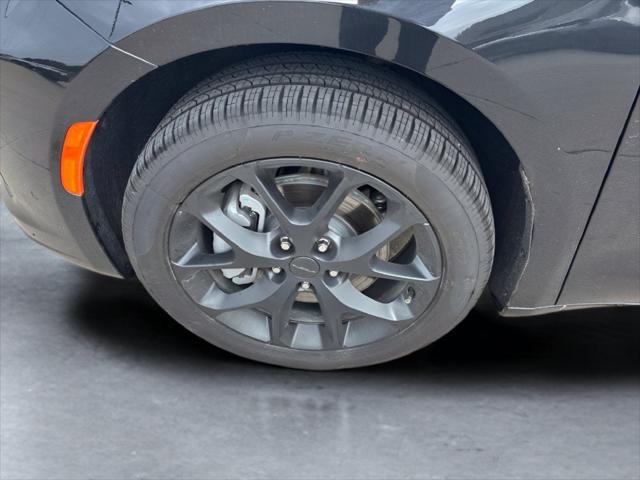 2027 Chrysler Pacifica Limited AWD