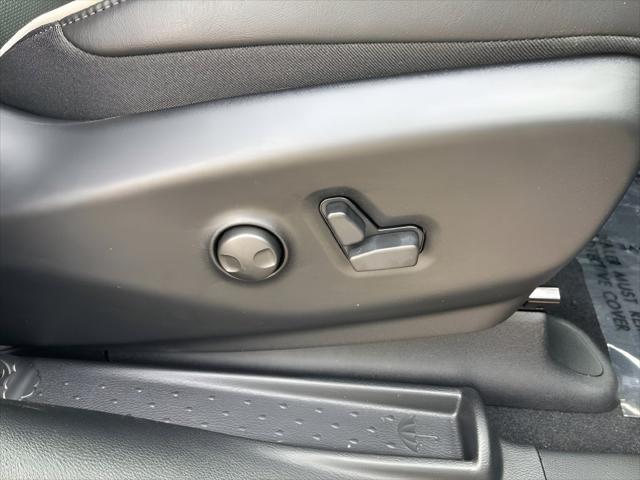 2027 Chrysler Pacifica Limited AWD
