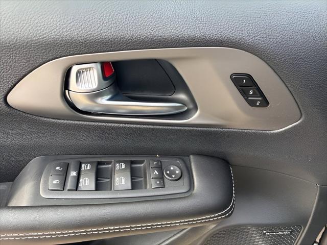2027 Chrysler Pacifica Limited AWD