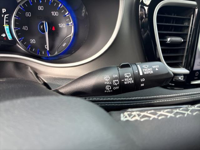 2027 Chrysler Pacifica Limited AWD