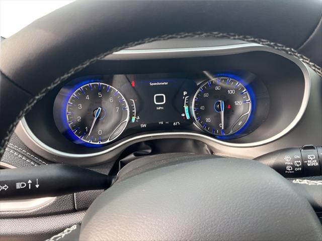 2027 Chrysler Pacifica Limited AWD