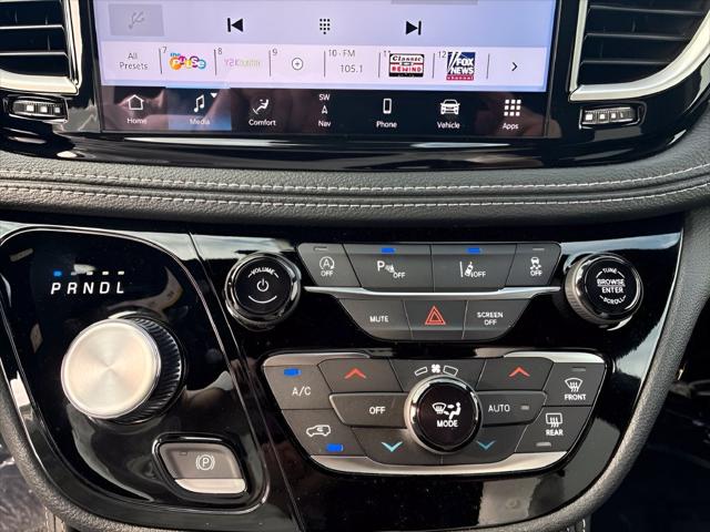 2027 Chrysler Pacifica Limited AWD