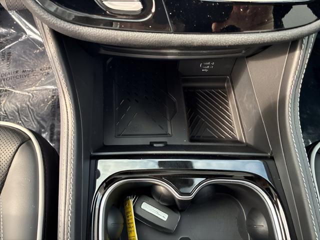 2027 Chrysler Pacifica Limited AWD