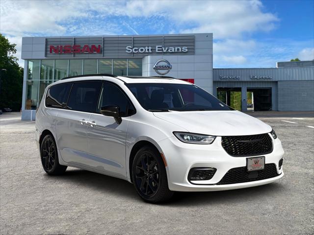 2025 Chrysler Pacifica Limited for sale in Carrollton, GA